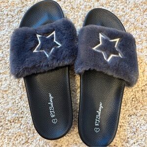 PJ Salvage Fuzzy Black and Gray Star Slides - NEVER BEEN WORN